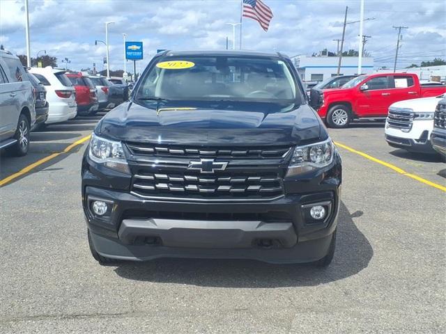 Photo of 2022 Black Chevrolet Colorado