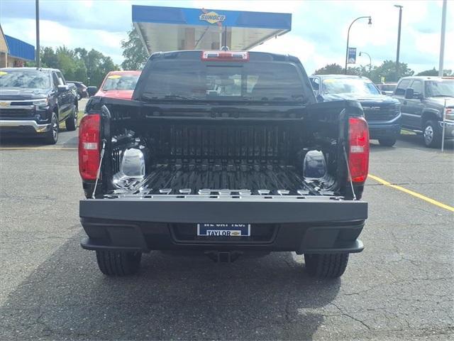 Photo of 2022 Black Chevrolet Colorado