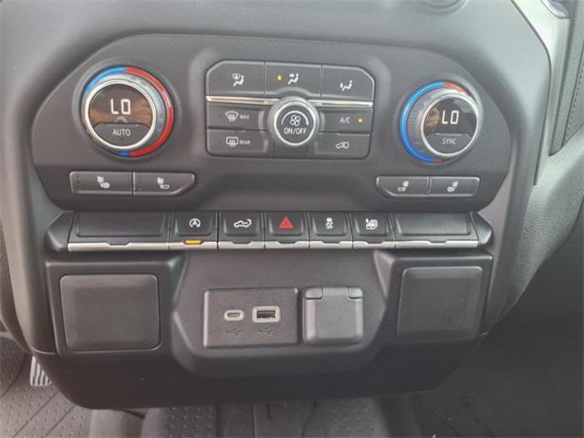 Photo of 2021 Black Chevrolet Silverado 1500