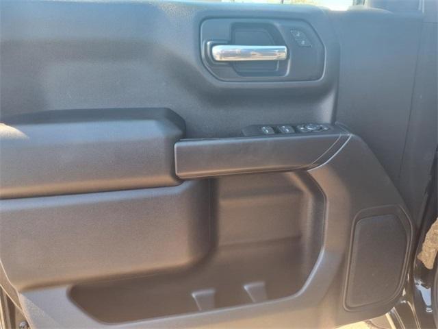 Photo of 2021 Black Chevrolet Silverado 1500