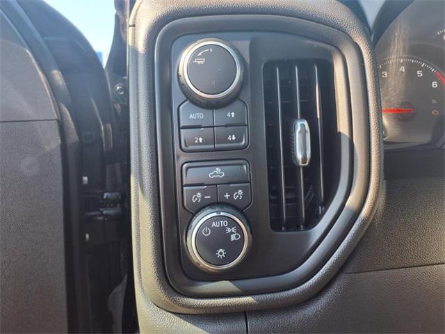 Photo of 2021 Black Chevrolet Silverado 1500