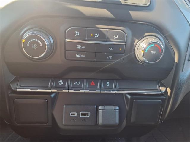 Photo of 2021 Black Chevrolet Silverado 1500