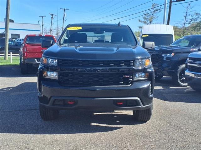Photo of 2021 Black Chevrolet Silverado 1500