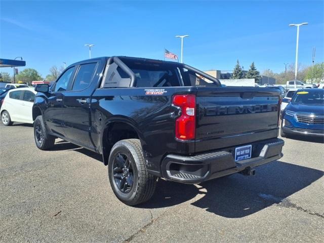 Photo of 2021 Black Chevrolet Silverado 1500