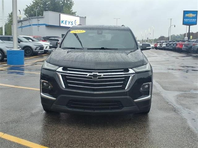 Photo of 2022 Mosaic Black Metallic Chevrolet Traverse