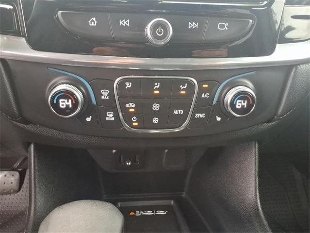 Photo of 2022 Mosaic Black Metallic Chevrolet Traverse