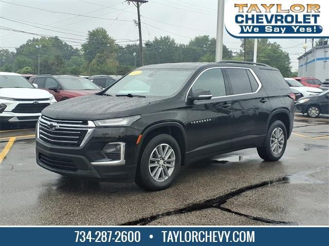Photo of 2022 Mosaic Black Metallic Chevrolet Traverse