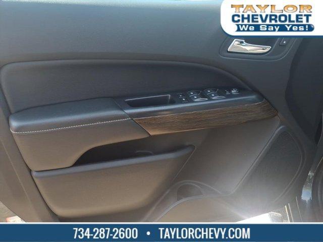 Photo of 2020 Dark Sky Metallic GMC Canyon