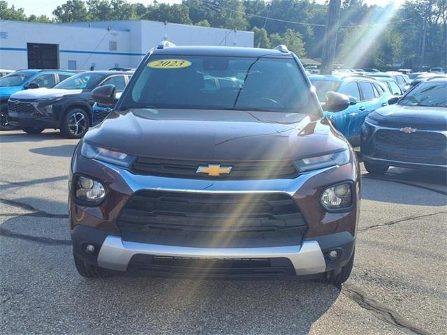 Photo of 2023 Mahogany Red Metallic Chevrolet Trailblazer