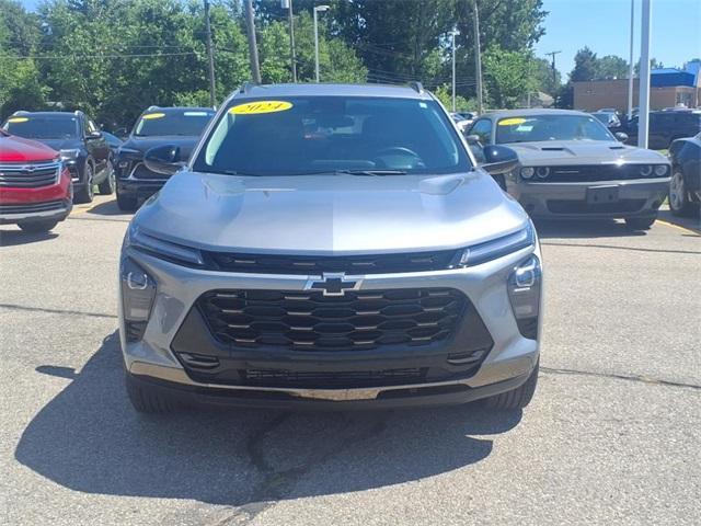 Photo of 2024 Sterling Gray Metallic Chevrolet Trax