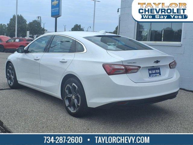 Photo of 2022 Summit White Chevrolet Malibu