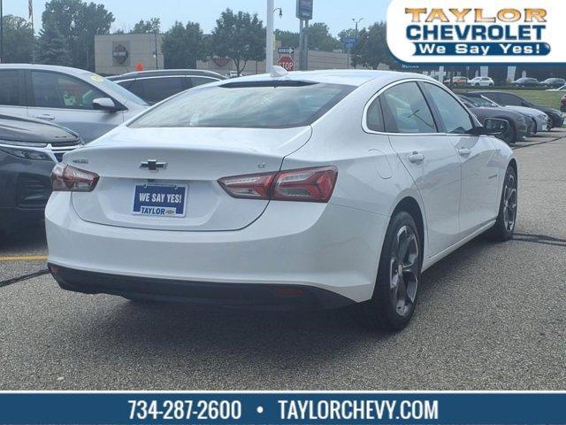 Photo of 2022 Summit White Chevrolet Malibu