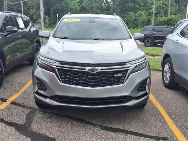 Photo of 2023 Sterling Gray Metallic Chevrolet Equinox