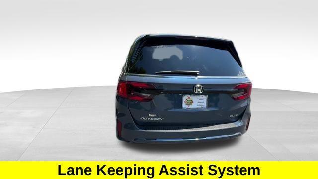 Photo of 2025 Smoke Blue Pearl Honda Odyssey