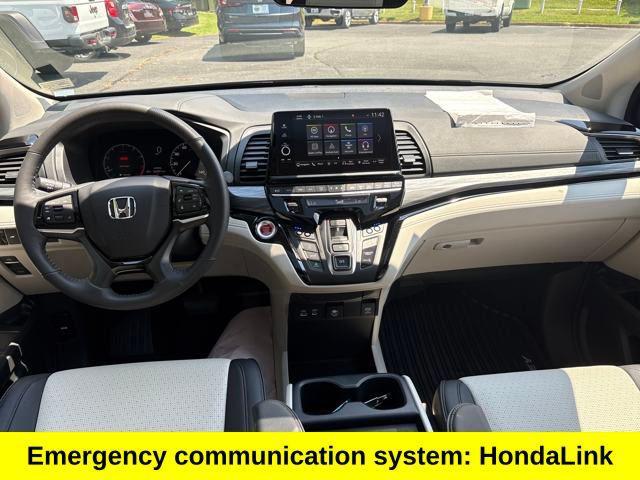 Photo of 2025 Smoke Blue Pearl Honda Odyssey
