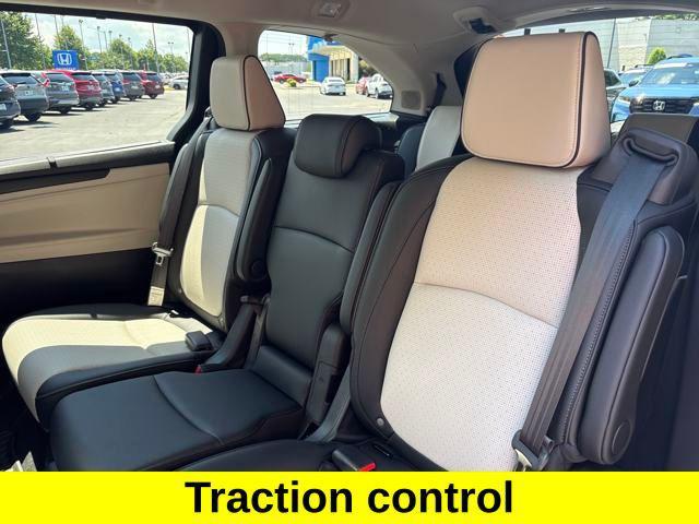 Photo of 2025 Smoke Blue Pearl Honda Odyssey