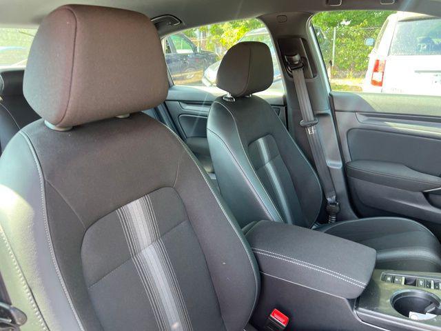 Photo of 2024 Platinum White Pearl Honda Civic