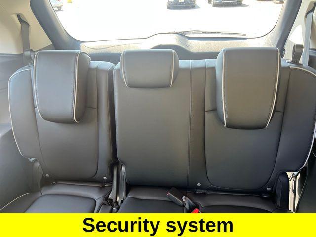 Photo of 2025 Sonic Gray Pearl Honda Odyssey