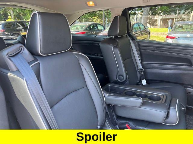 Photo of 2025 Sonic Gray Pearl Honda Odyssey