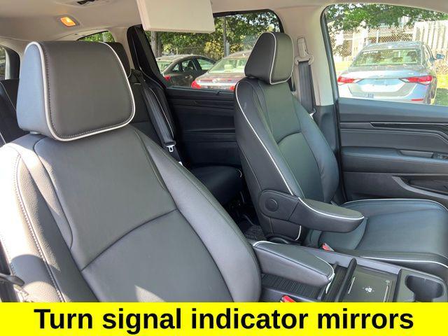 Photo of 2025 Sonic Gray Pearl Honda Odyssey