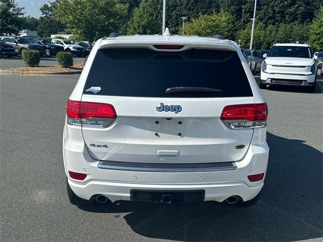 Photo of 2019 Ivory 3-Coat Jeep Grand Cherokee