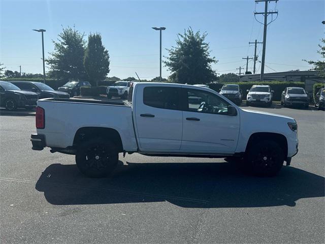 Photo of 2018 Summit White Chevrolet Colorado