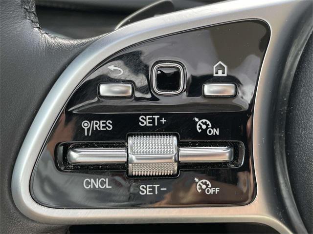 Photo of 2022 Silver Metallic Mercedes-Benz GLE 350