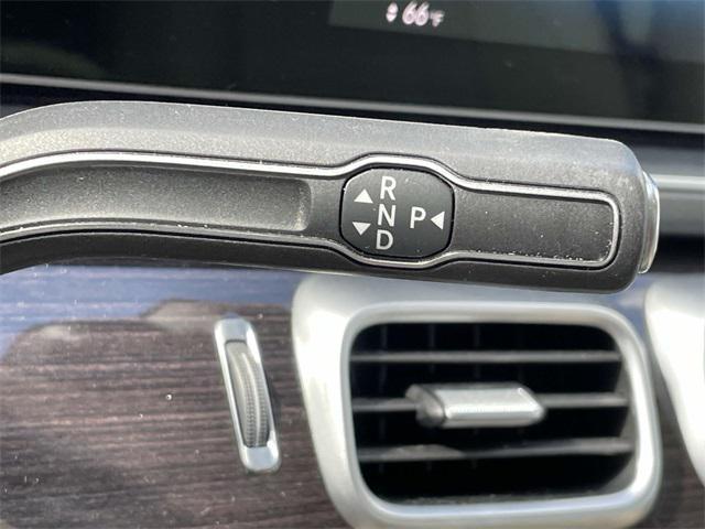 Photo of 2022 Silver Metallic Mercedes-Benz GLE 350