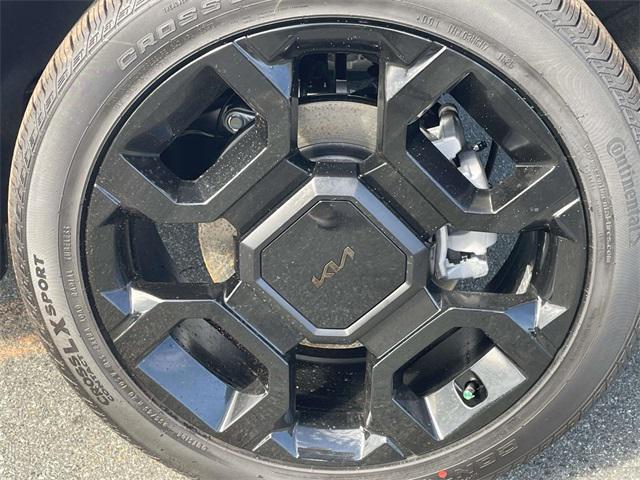 Photo of 2026 Ivory Silver Kia Sorento