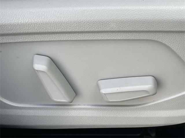 Photo of 2025 Midnight Lake Blue Kia Sorento