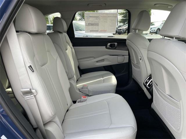 Photo of 2025 Midnight Lake Blue Kia Sorento