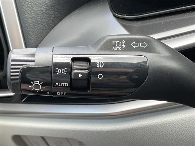 Photo of 2025 Midnight Lake Blue Kia Sorento