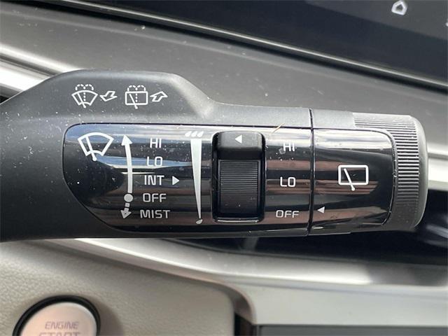 Photo of 2025 Midnight Lake Blue Kia Sorento