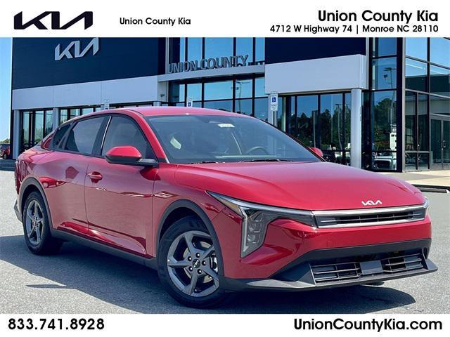 Photo of 2025 Currant Red Kia K4