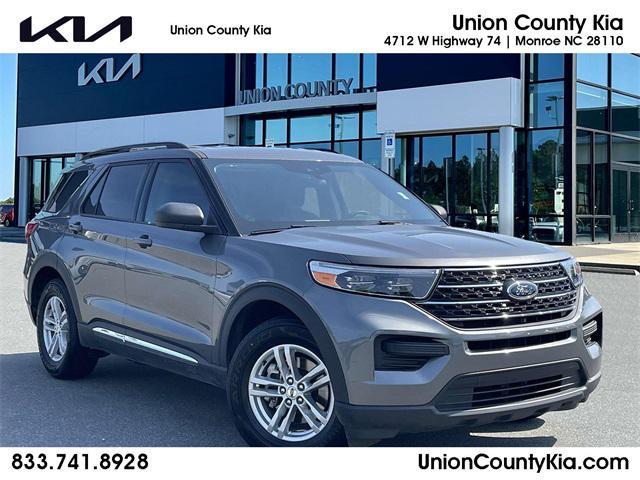 Photo of 2023 Carbonized Gray Metallic Ford Explorer
