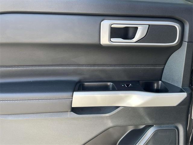 Photo of 2023 Carbonized Gray Metallic Ford Explorer