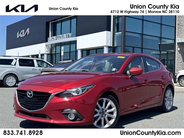 Photo of 2014 Soul Red Metallic Mazda Mazda3