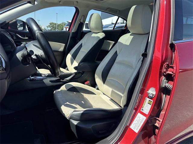 Photo of 2014 Soul Red Metallic Mazda Mazda3