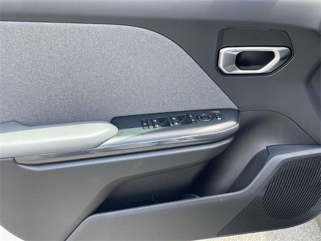 Photo of 2025 Snow White Pearl Kia K4