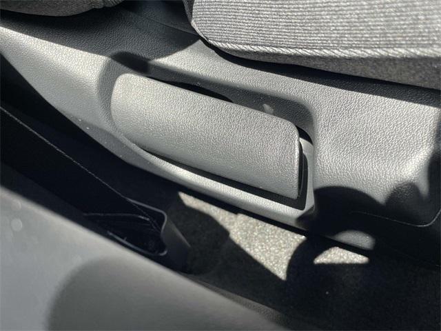 Photo of 2025 Snow White Pearl Kia K4
