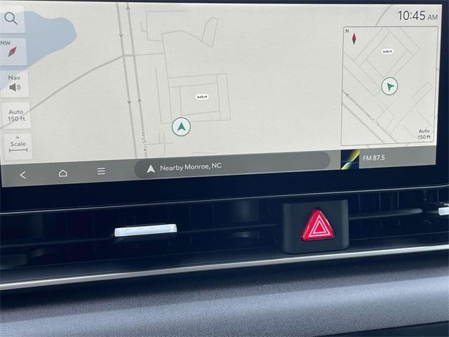 Photo of 2025 Deep Chroma Blue Kia Carnival