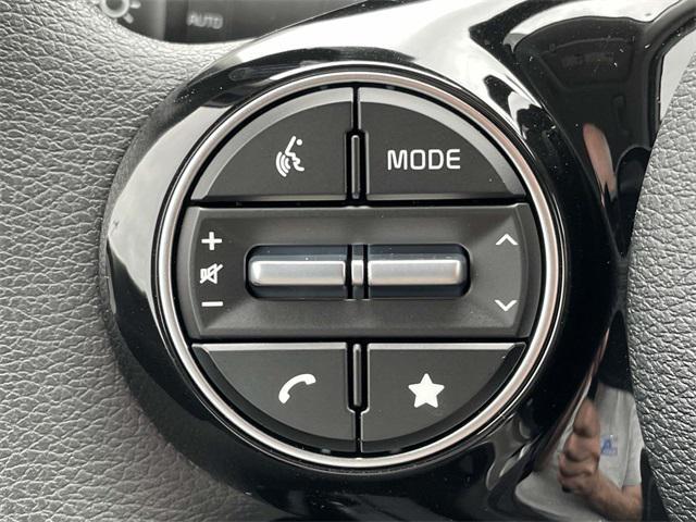 Photo of 2025 Snow White Pearl Kia Soul