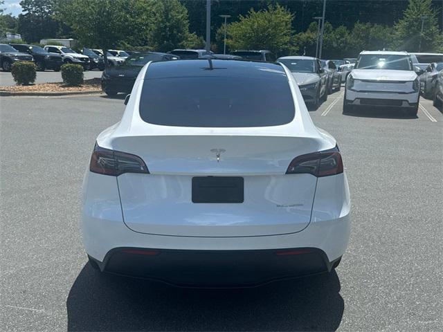 Photo of 2024 Pearl White Multi-Coat Tesla Model Y