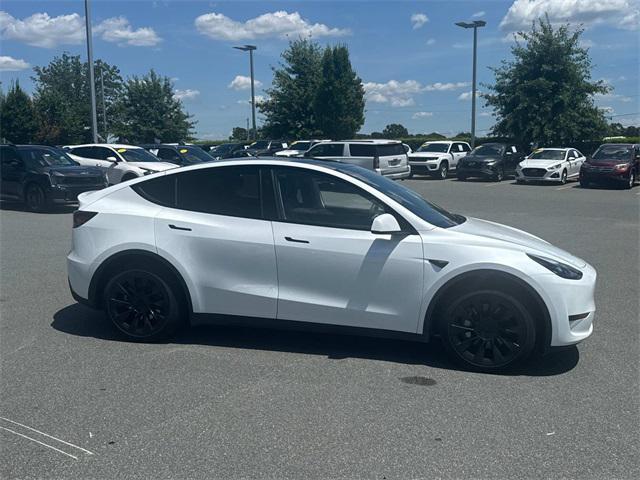 Photo of 2024 Pearl White Multi-Coat Tesla Model Y