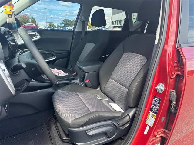 Photo of 2024 Mars Orange Kia Soul