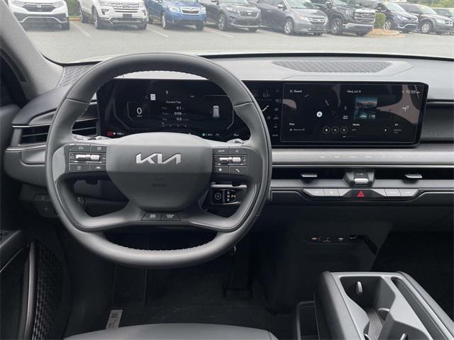 Photo of 2026 Ivory Silver Kia EV9