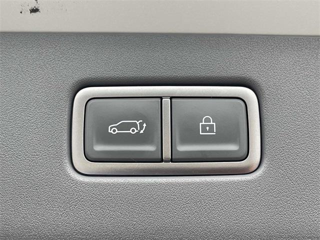 Photo of 2026 Ivory Silver Kia EV9
