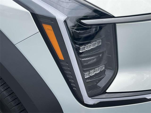 Photo of 2026 Ivory Silver Kia EV9