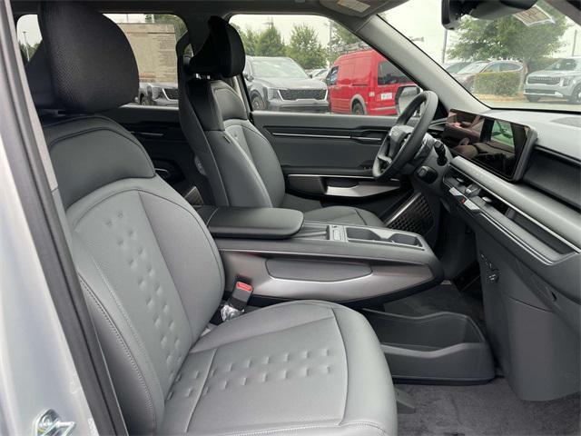 Photo of 2026 Ivory Silver Kia EV9