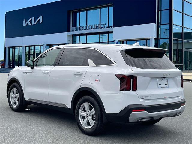 Photo of 2025 Glacial White Pearl Kia Sorento